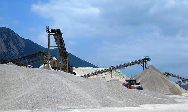 怎么選購(gòu)制砂機(jī)？唐山金路來(lái)幫忙